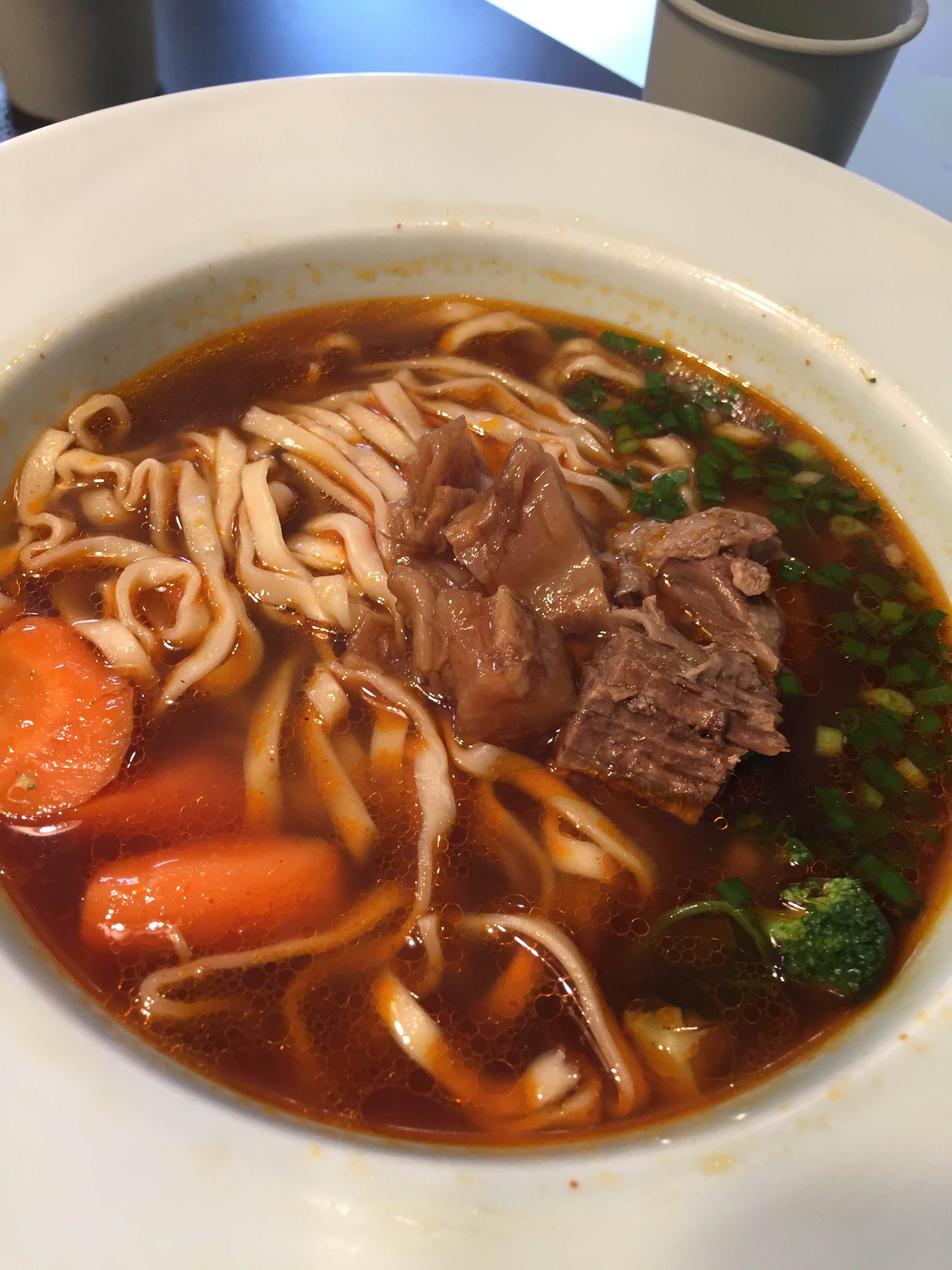 加盟一家康师傅私房牛肉面馆怎么样？加盟条件