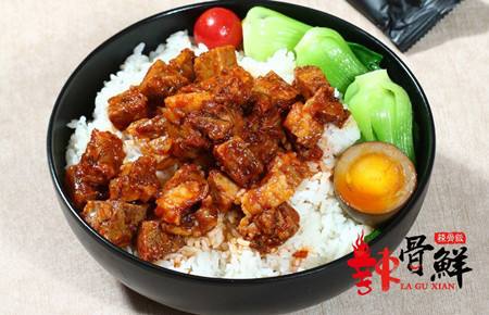 辣骨饭加盟、辣骨鲜辣骨饭好不好