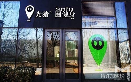 真实开店加盟故事六—“装修队长”转型“智能健身房老板”