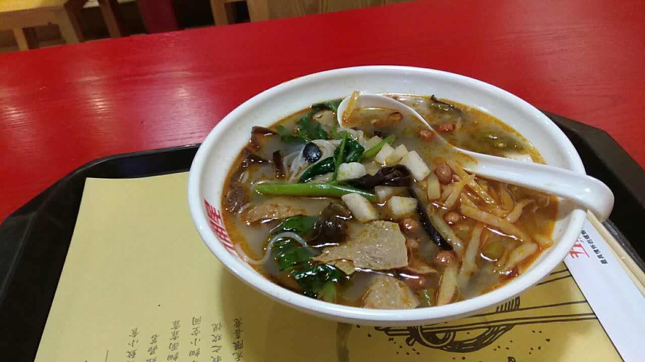 五角星螺蛳粉加盟有哪些特色?公司有什么帮助