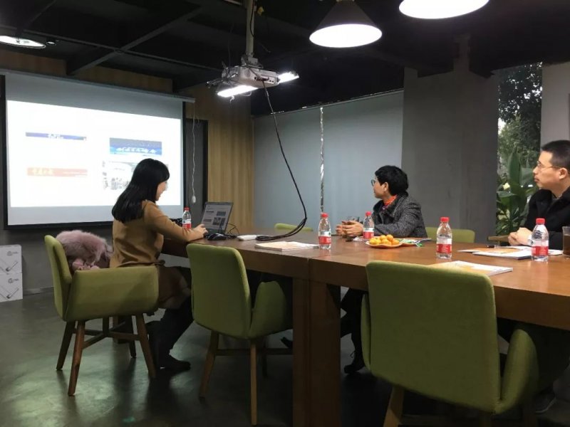 重庆市妇联领导赴艾尔伴智能家居调研