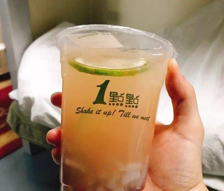 一点点奶茶加盟费多少?成本灵活简单操作轻松开店