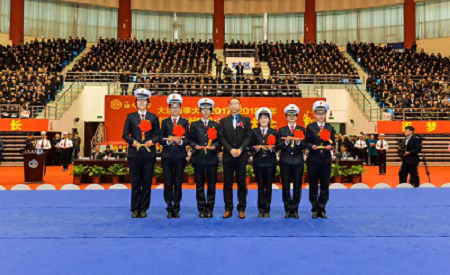 爱亲官网架起桥梁