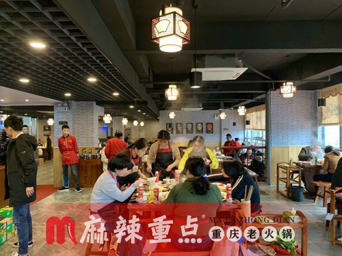 重庆正宗老火锅加盟哪家好？这个品牌居然免费加盟