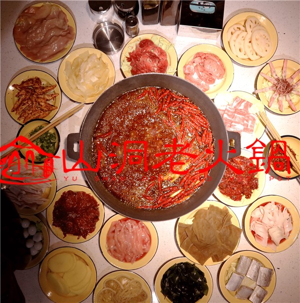 重庆老火锅加盟哪家生意红火，选对品牌很重要！