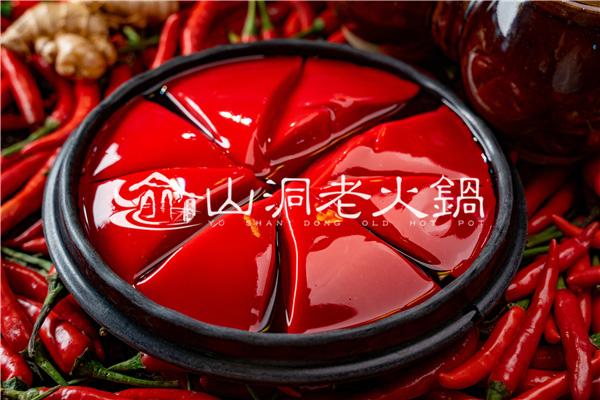 重庆***的老火锅，好吃还不贵！