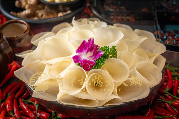 重庆***出名的老火锅店?沙坪坝这家无人可抵挡