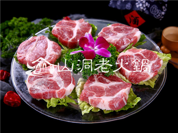 重庆***的老火锅，这家火锅店一定要去！
