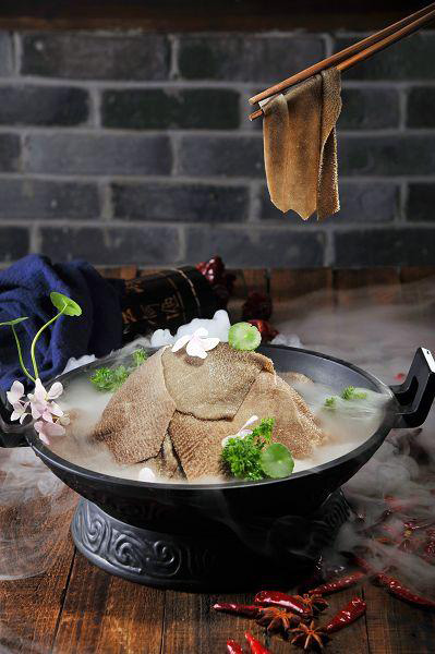 二十年风云突变，不变的是这家火锅藏在你记忆中的味道~