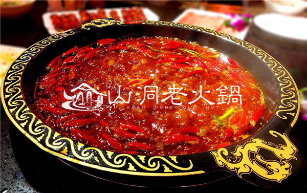 重庆本地人吃什么火锅？重庆人都在往这家店跑！