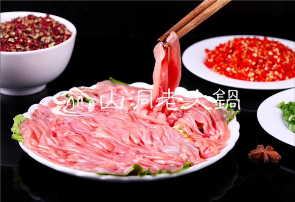 重庆***火的老火锅店？国庆去这家店记得提前预约！