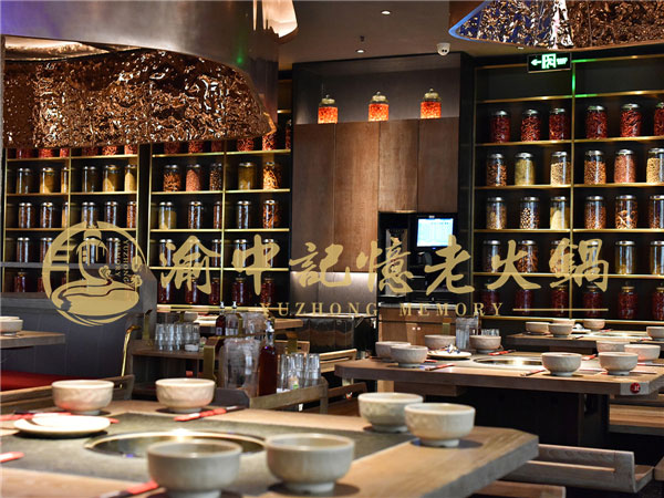 开一家四川火锅店多少钱？20万足矣？