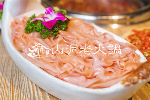 重庆吃火锅哪里***正宗？这家店回头客超极多！
