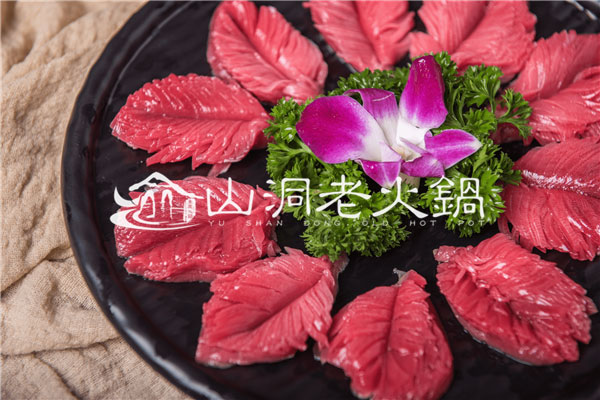 重庆吃火锅哪里***正宗？这家店深得民心！