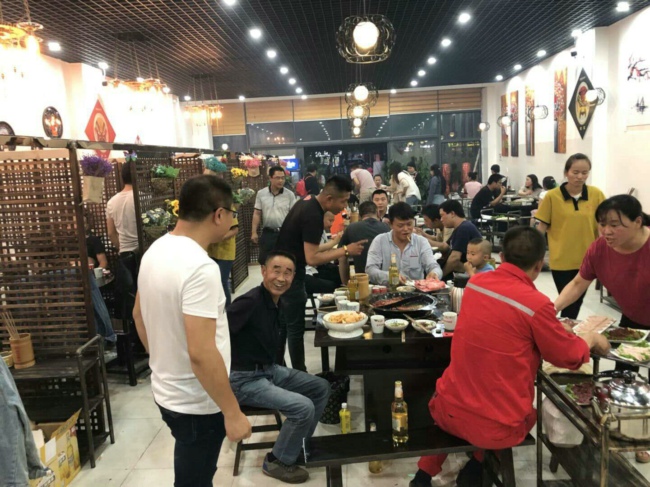 开一个火锅店要多少钱