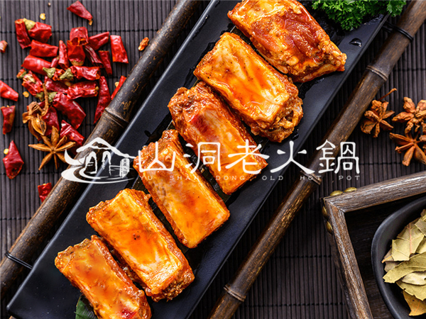 重庆吃火锅哪里***正宗？这个店好吃到超出你的想象！