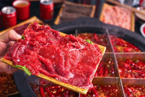 寒冷秋日必需品——麻辣重点老火锅不能少
