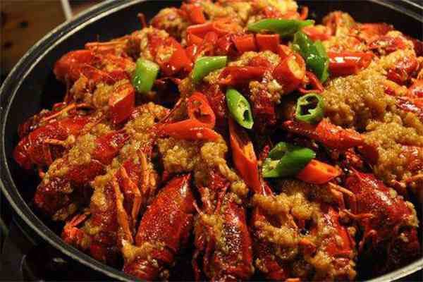 小龙虾餐饮加盟 大虾小巷让你坐享财富盛宴