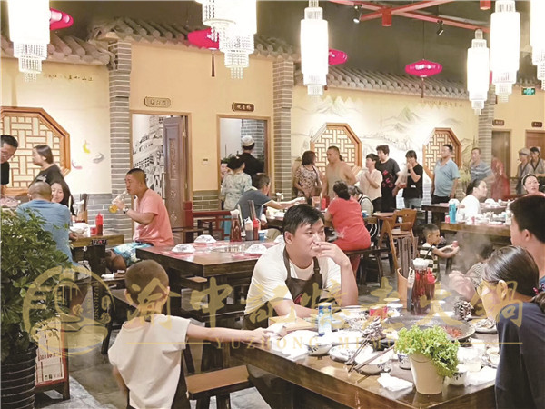 重庆哪家火锅店***正宗？正宗牛油锅底