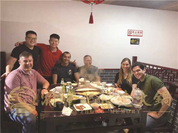 开重庆火锅店失败案例？服务是衡量标准