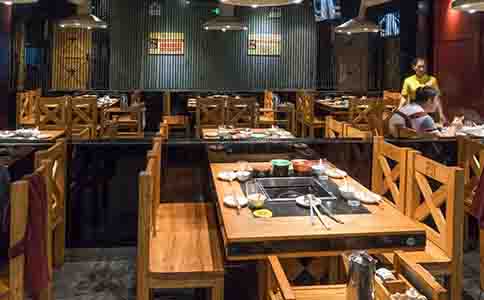 从哪些方面可以提升蒸膳美快餐店的形象?