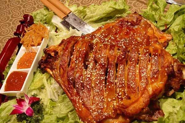 餐饮行业如何在夹缝中生存？