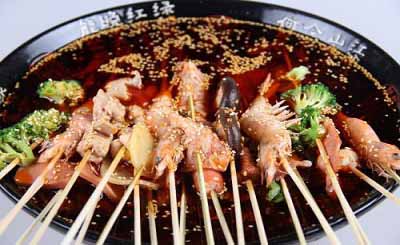 如何为串串香加盟店的开业活动做预热？