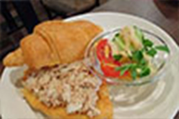 好吃又好玩，还可以交友的食明治餐厅来五道口啦！