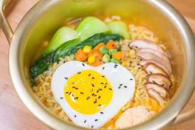 加盟泡面小食堂，如何从失败到成功逆袭