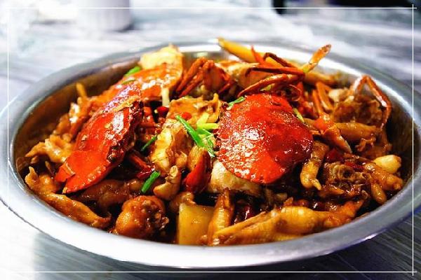 胖哥家肉蟹煲秘制风味主打，食之念念不忘