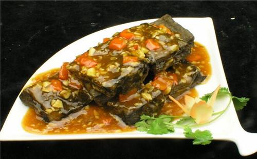黑色经典臭豆腐、有梦想的臭豆腐
