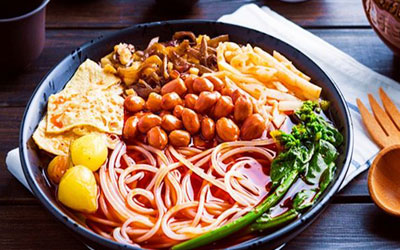 互联网餐饮时代，五角星螺蛳粉只需这样经营！