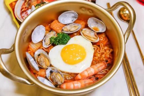 开一家泡面英雄加盟店怎么样