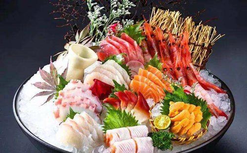秋叶日料加盟 带你走向餐饮市场的前沿