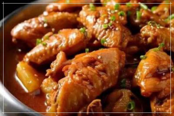 融合肉蟹的鲜香与鲜虾的纯粹，蛮横肉蟹煲好吃不贵