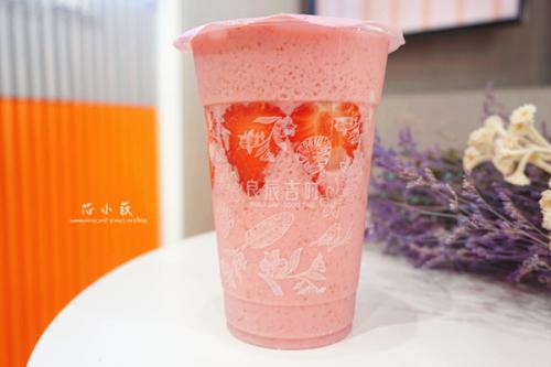 台湾良辰吉时 地表强手摇式奶茶店!