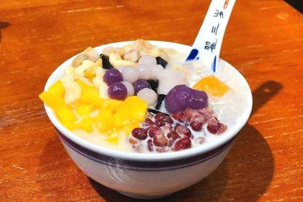 翟三岁糖水铺加盟