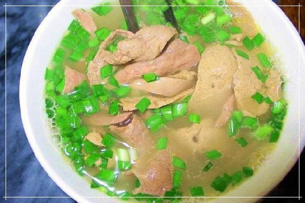 三盛和羊肉汤药用价值极高，乃滋补佳品