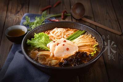 投资去开店选择辣晕了火锅米线轻松把钱赚