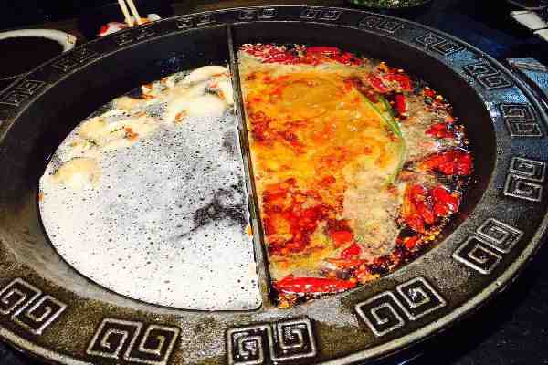 小龙坎老火锅加盟优势多多，期待你加盟