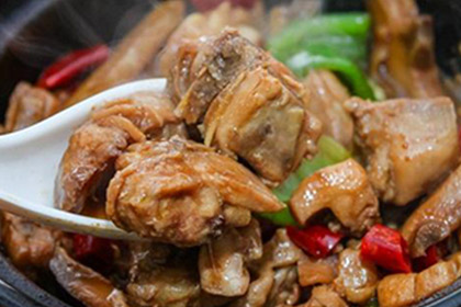 带你来领略老友记黄焖鸡米饭加盟高质量快速增长