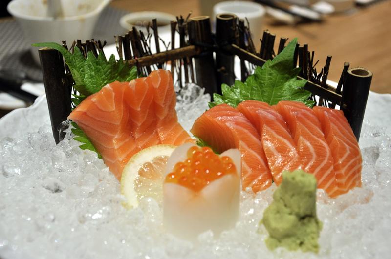 柚子日料餐厅加盟费多少钱？认真做日料轻松赚大钱！