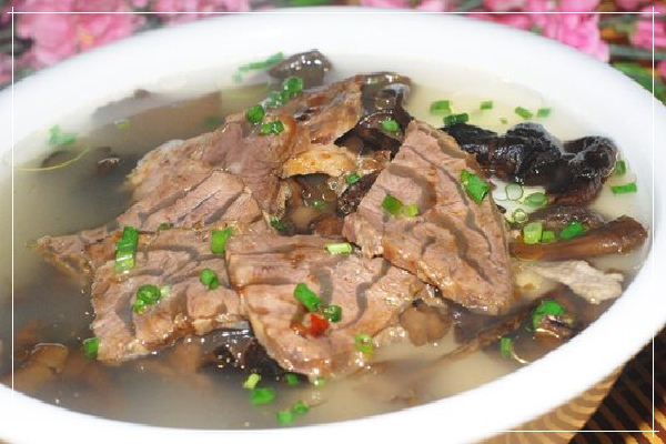 盛合园牛肉汤是如何突破，打出市场的？