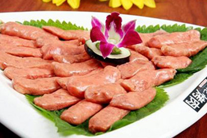 郭记烤肉加盟店轻松无忧赚大钱