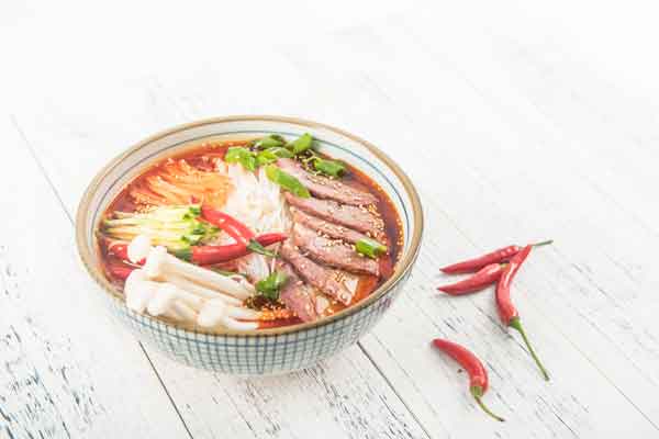 开一家虢国羊肉汤加盟店支持多多 是创业的好挑选