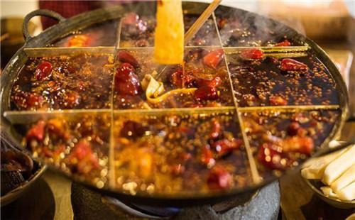 开一家东来顺火锅加盟店大概需要多少钱？