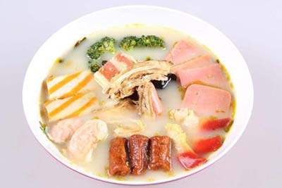 吉阿婆麻辣烫加盟