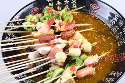 创业更给力，尽在成都万记麻辣烫加盟项目中