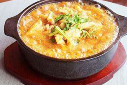 鲜馋后饱啵啵鱼快餐加盟可以轻松开店