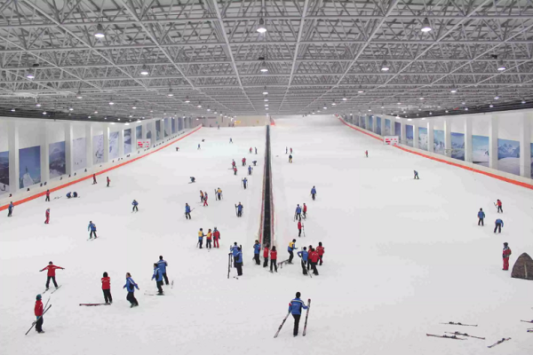 室内滑雪场加盟多少